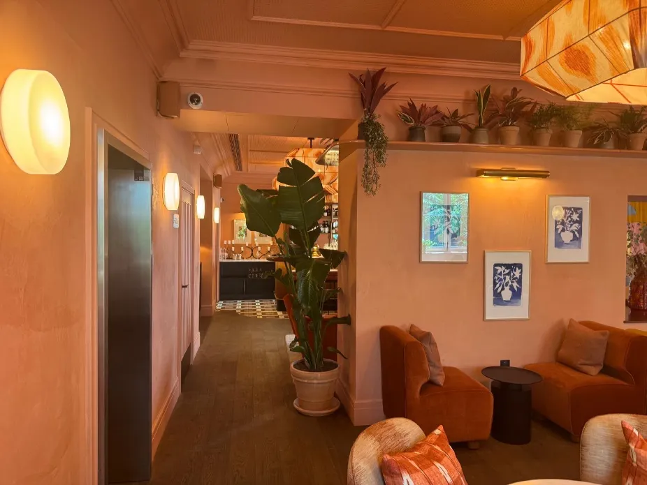 Hotel NH — Ponthieu — Paris 8e